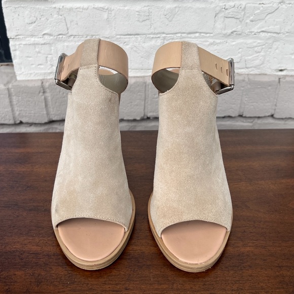 Marc Fisher Vashi Peep Toe Heels - Picture 4 of 8